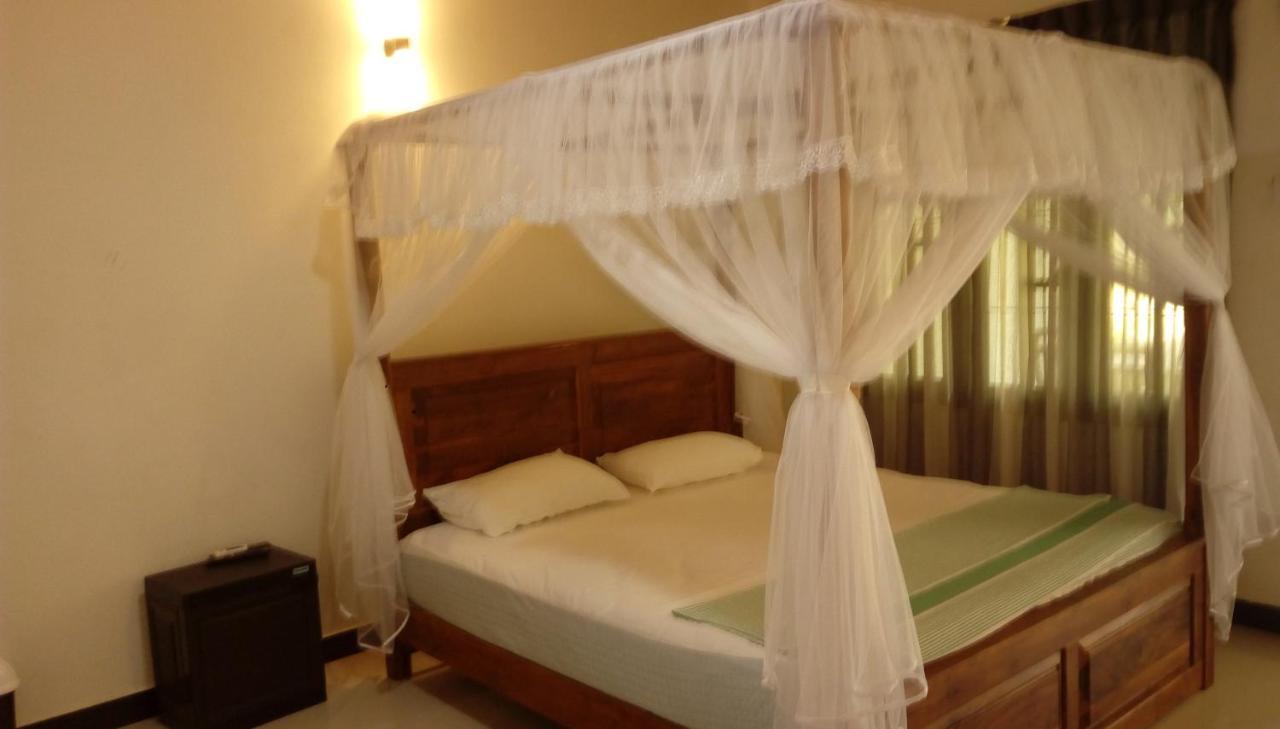 Leisure Port Restinn ويلاوايا المظهر الخارجي الصورة
